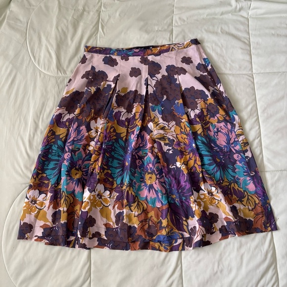 Talking French Dresses & Skirts - Talking French 100% Silk Multicolor Floral A-Line Midi Skirt Size 38 (28 waist)
